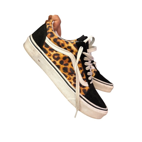 Vans Shoes - Vans Old Skool Leopard Print Suede Low Top Sneakers Size 9